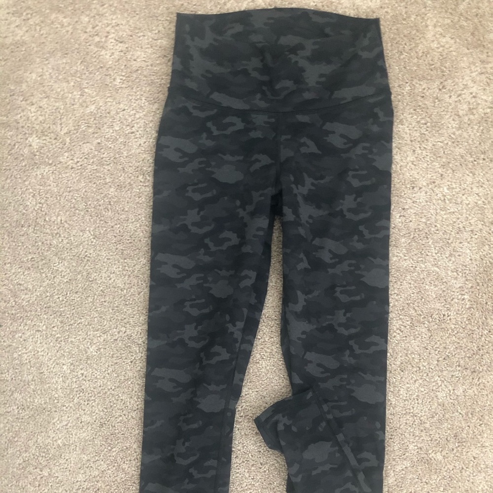 Fabletics Camo 7/8 leggings